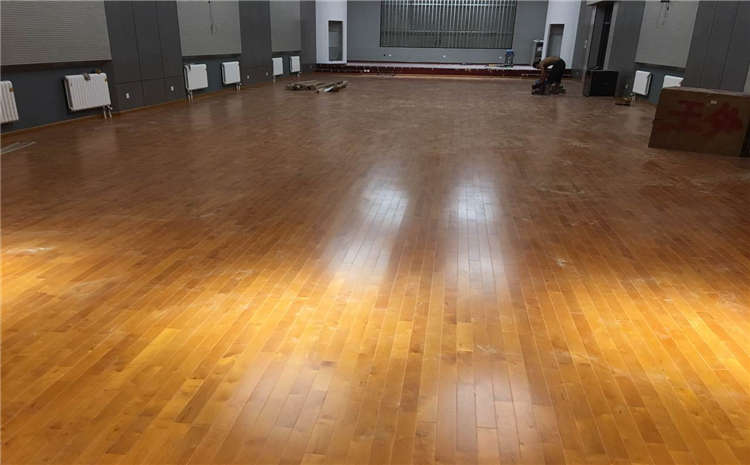 甘肅運(yùn)動(dòng)木地板怎么選